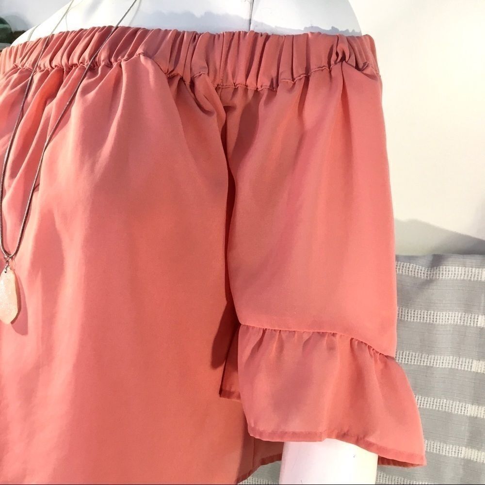 Express Ruffle off the shoulder Crop Top Size XS - Picture 2 of 10